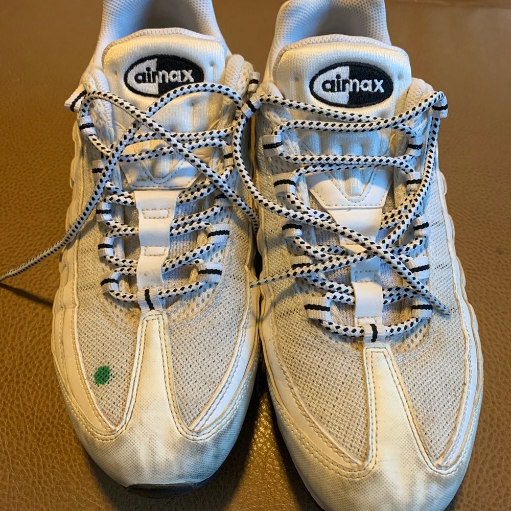White Nike Air Max 95